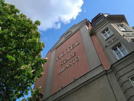 www.hotelstaremiasto.pl