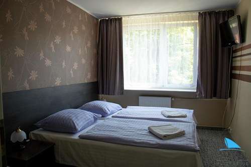 www.hotelnaskarpie.com.pl