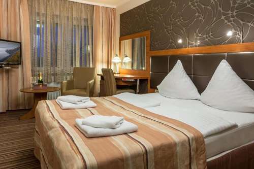 www.arahotel.pl