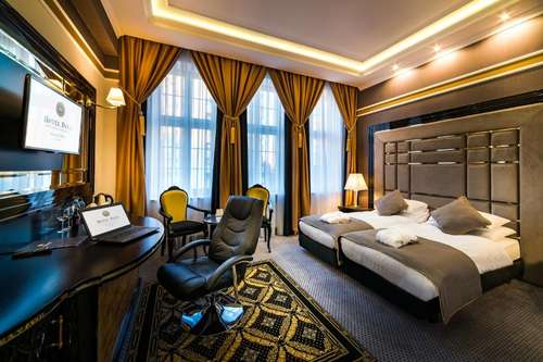 www.hoteldana.pl