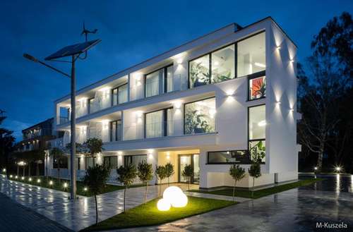 www.aparthotelparadise.pl