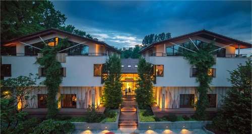 www.hotelfarmona.pl