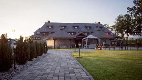 www.kaszteluniejow.pl