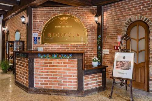 www.hotelszymbark.pl