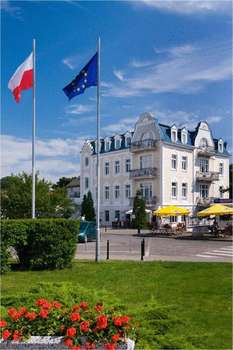 www.hotel-nautilus.pl