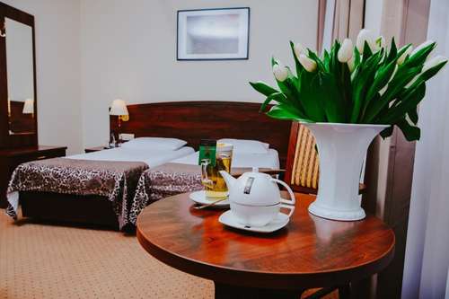 www.hotelkorel.pl