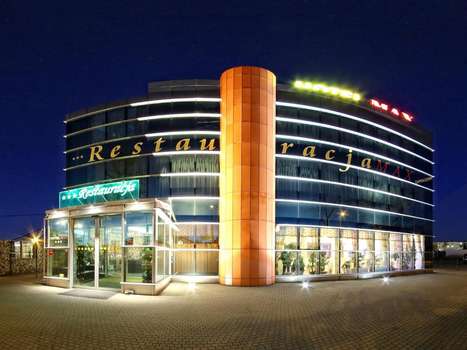 www.hotelmax.com.pl