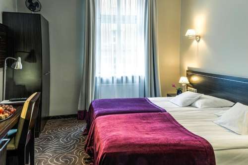 www.hotelracibor.pl