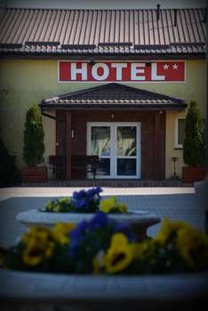www.hotel-plonsk.pl