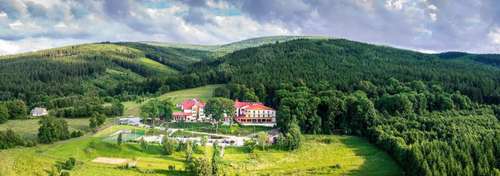 www.malinowydwor.pl