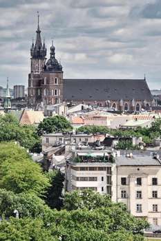 www.hotelpodwawelem.pl