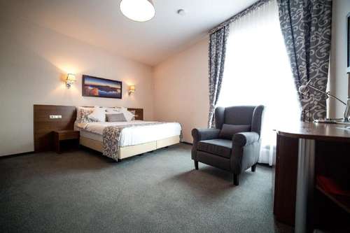 www.hotelsokolowska.pl