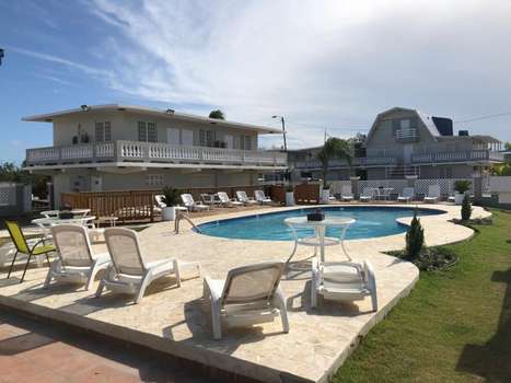 www.fullmoonhotelandrestaurant.com