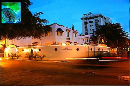 www.atwindchimesboutiquehotel.com