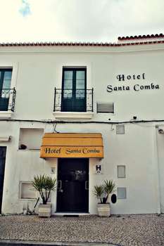 www.hotelsantacomba.com