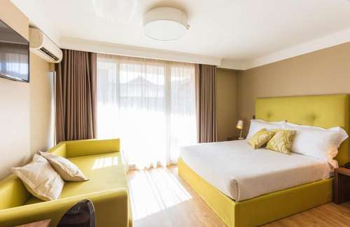 www.hotelportomar.pt