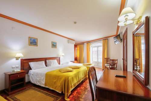 www.hotelcentral-luso.com