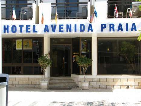 www.hotelavpraia.com
