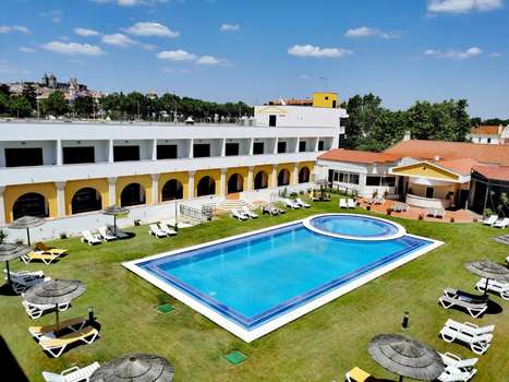 www.hoteldomfernando.com