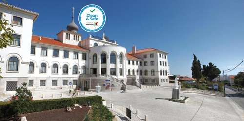 www.domuspacisfatimahotel.com