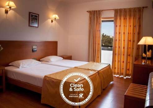 www.hotelsantamafalda.com