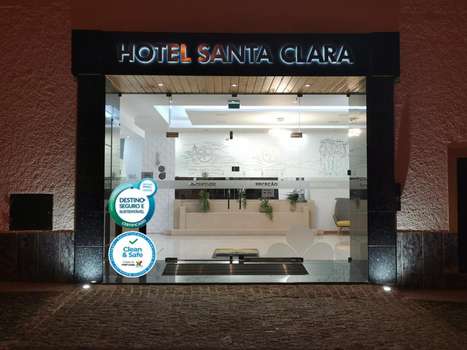 www.hotelsantaclaravidigueira.com