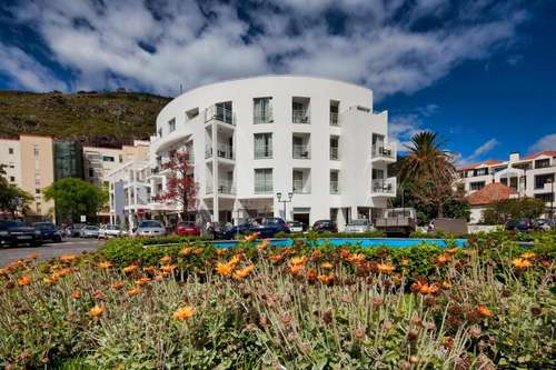 www.whitewaters-madeira.com