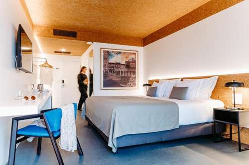 www.hotelcanadiano.com