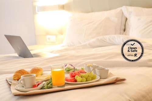 www.hoteltravelpark.com