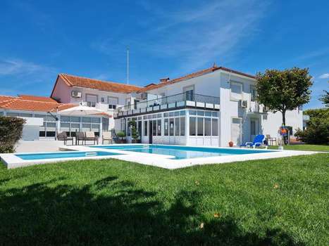 www.solardaslaranjeiras.pt