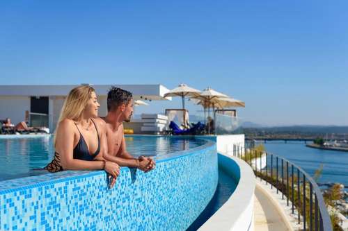 www.jupitermarinahotel.com