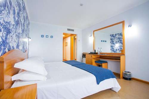 www.hoteldomar.com