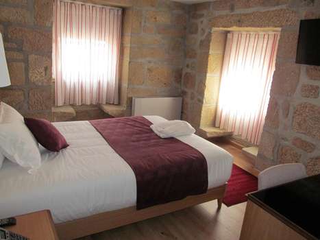 www.hotelsolardacapela.com