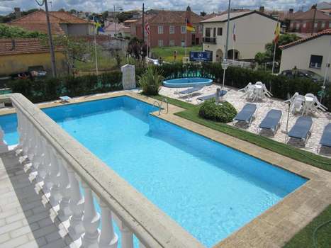 www.hotel-santarita.com