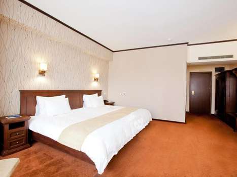 www.international-bucharest.ro