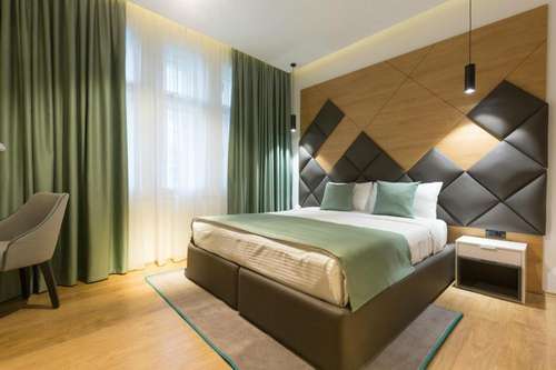 www.capitalhotel.rs