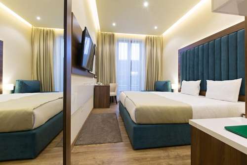 www.marquisehotel.rs