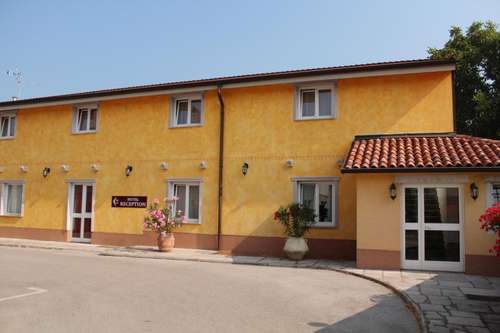 www.hotelgrahor.com