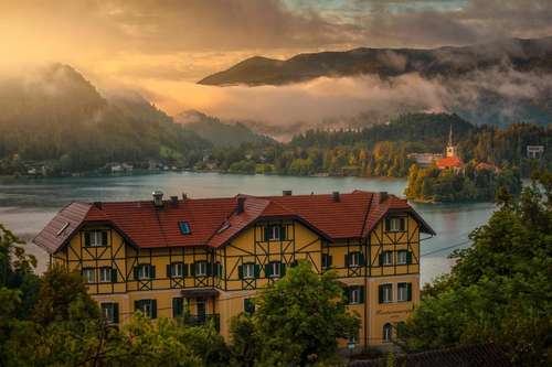 www.hoteltriglavbled.si