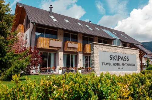 www.skipasshotel.si