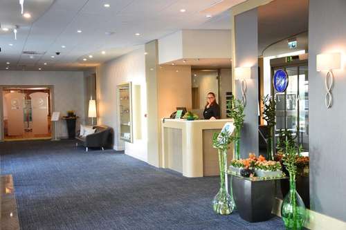 www.hotelpaka.com