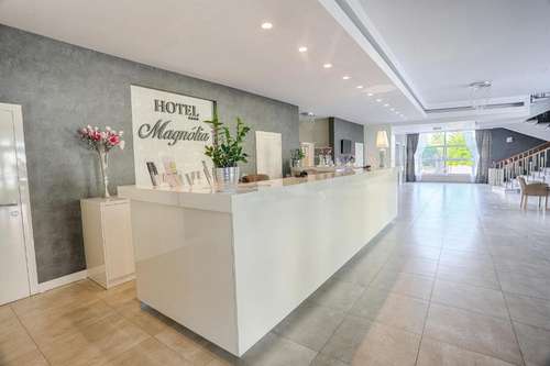 www.hotelmagnolia.sk