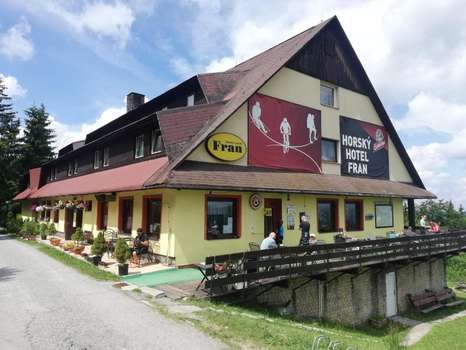 www.hotelfran.cz