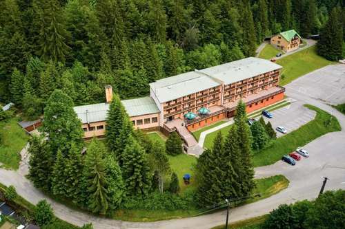 www.hotelpodjavornik.sk