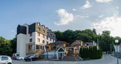 www.hotel-west.sk