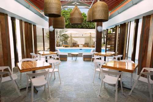www.hotelvillavela.com