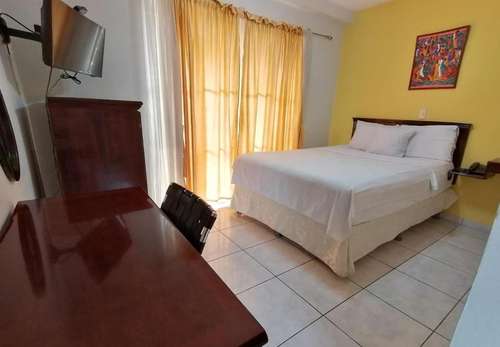 www.sanjosehostal.com