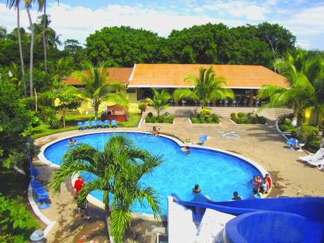 www.tropiclubplaya.com.sv