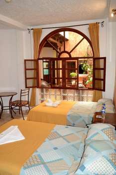 www.hotelvillaflorenciacentro.com