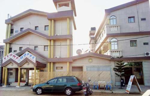 www.stonehotel.tg